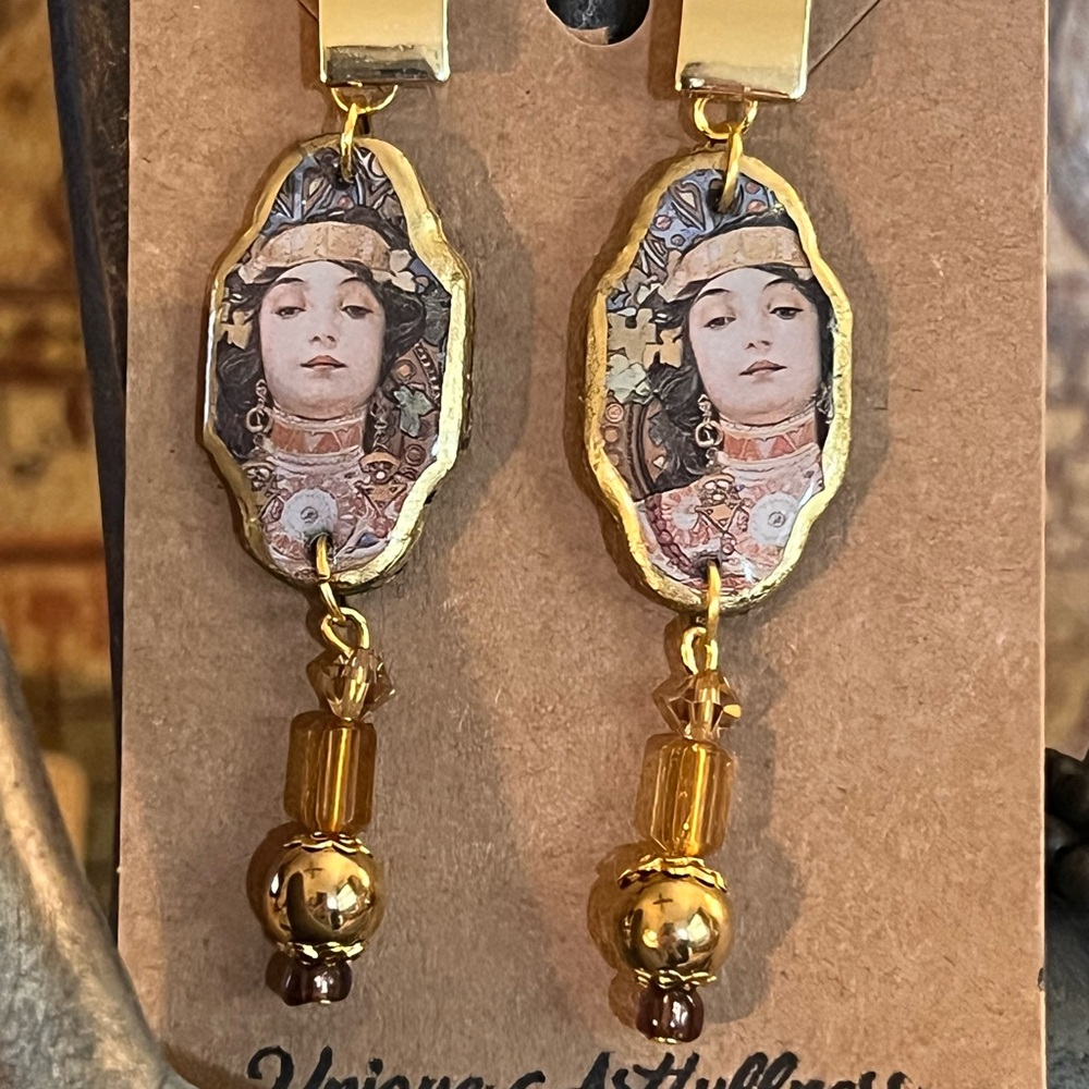 Elegant Gold and Brown Art Nouveau Earrings